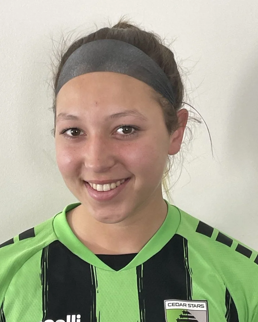 Madison Cermeli, Knee Pain Causes, Conditions and Treatments patient of Dr. Daniel Green